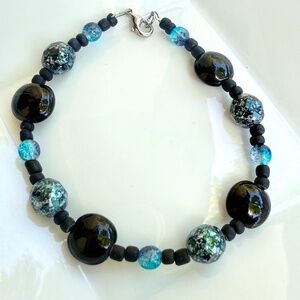 Handmade Men's/Unisex Blue & Black Crackle & Black Beaded Bracelet